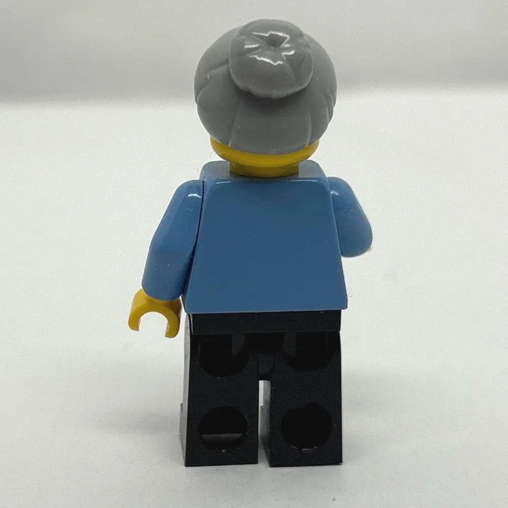 LEGO The Lego Movie Emmet Ma Cop Minifigure 70809 Woman Police Officer Minifig